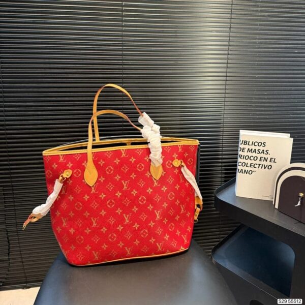 Louis Vuitton Neverfull MM